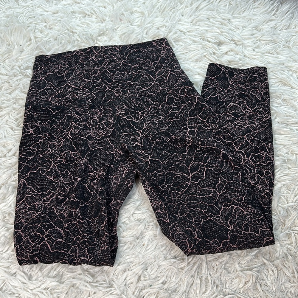 Lululemon Align Pant *Full Length Lacescape Spanish Rose Black